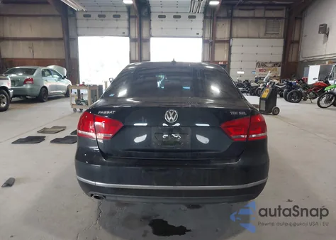 2014 Volkswagen Passat 2.0L Tdi Sel Premium z USA, uszkodzony, nr VIN 1VWCN7A30EC081830